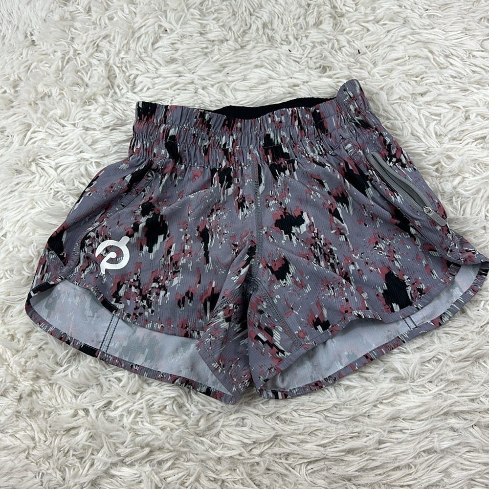 Lululemon Tracker Short V *4" Floral Flux Multi